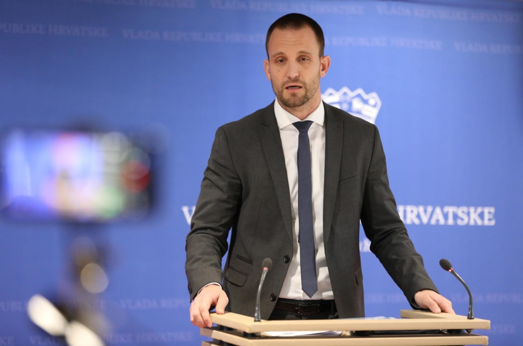 Zagreb: Ministar Šime Erlić obratio se medijima nakon održane sjednice Vlade RH Zagreb: Ministar Šime Erlić obratio se medijima nakon održane sjednice Vlade RH