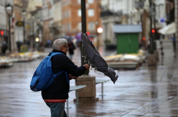 Rijeka: Kia i bura gra?anima  stvaraju probleme