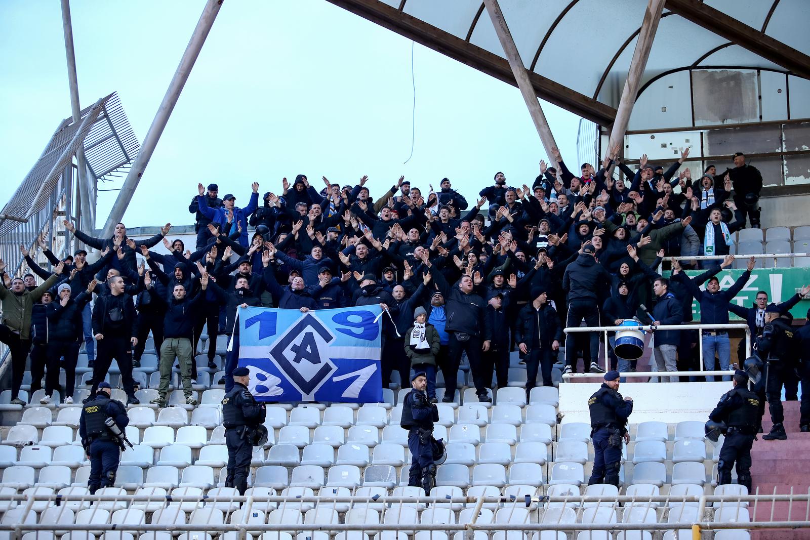 Split: Hajduk i Rijeka sastali se u četvrtfinalu Hrvatskog nogometnog kupa Split: Hajduk i Rijeka sastali se u četvrtfinalu Hrvatskog nogometnog kupa