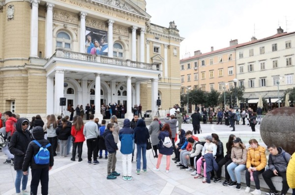 Obiljezen-Dan-kazalista-8-901×600 Obiljezen-Dan-kazalista-8-901×600