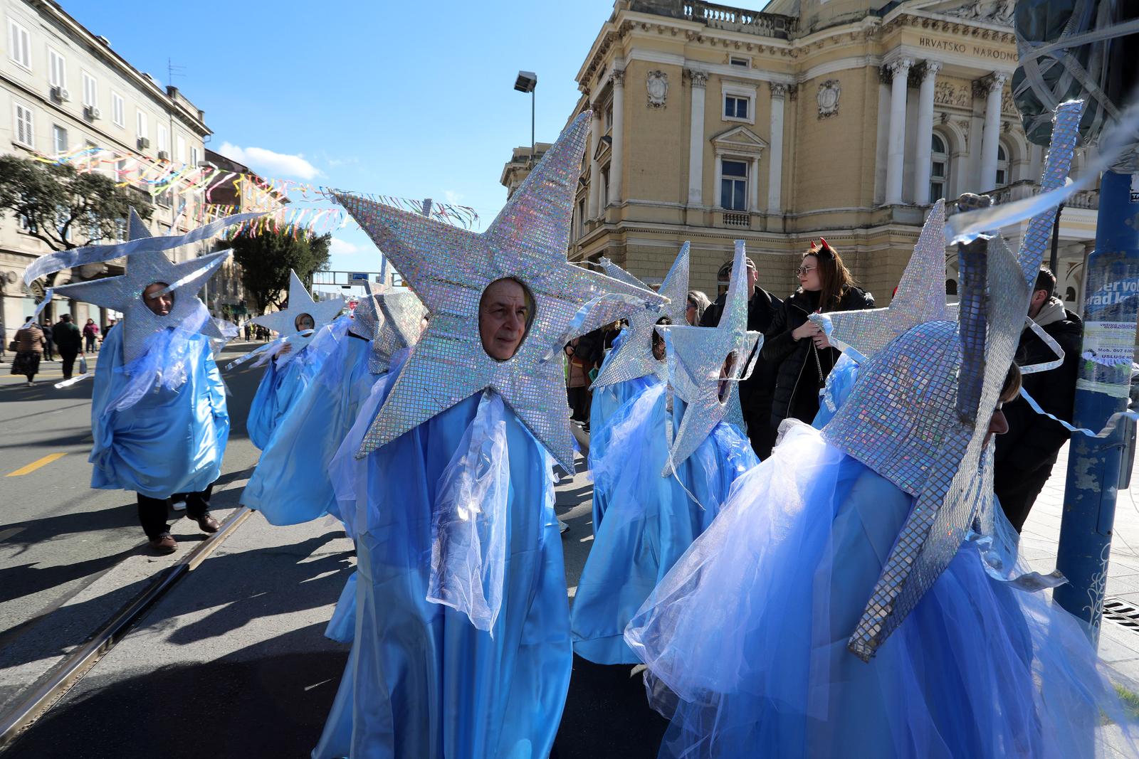 Rijeka: Povorka makara na Rije?kom karnevalu