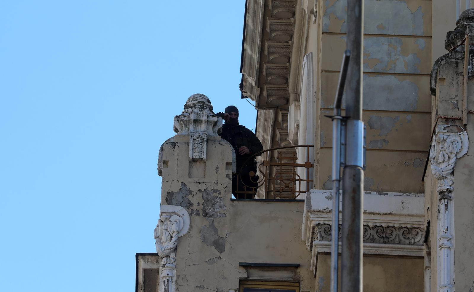 Rijeka: Povorka makara na Rije?kom karnevalu