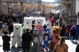 Rijeka: Povorka makara na Rije?kom karnevalu