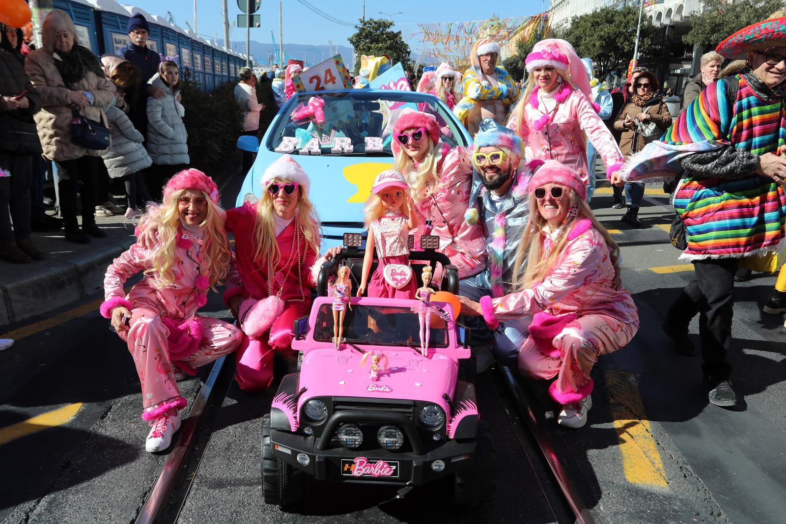 Rijeka: Povorka makara na Rije?kom karnevalu