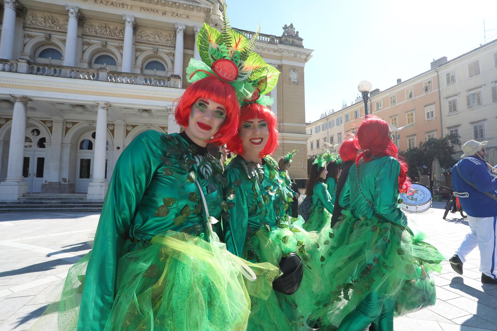 Rijeka: Povorka makara na Rije?kom karnevalu