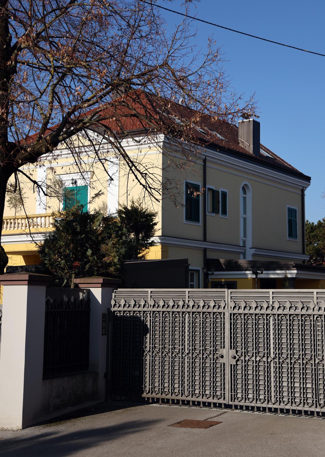 Zagreb: Ba?ena bomba u dvorite ku?e Andyja Bare Zagreb: Ba?ena bomba u dvorite ku?e Andyja Bare