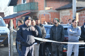Troje djece poginulo u požaru u Kuršancu, žena i jedno dijete su u bolnici Troje djece poginulo u požaru u Kuršancu, žena i jedno dijete su u bolnici