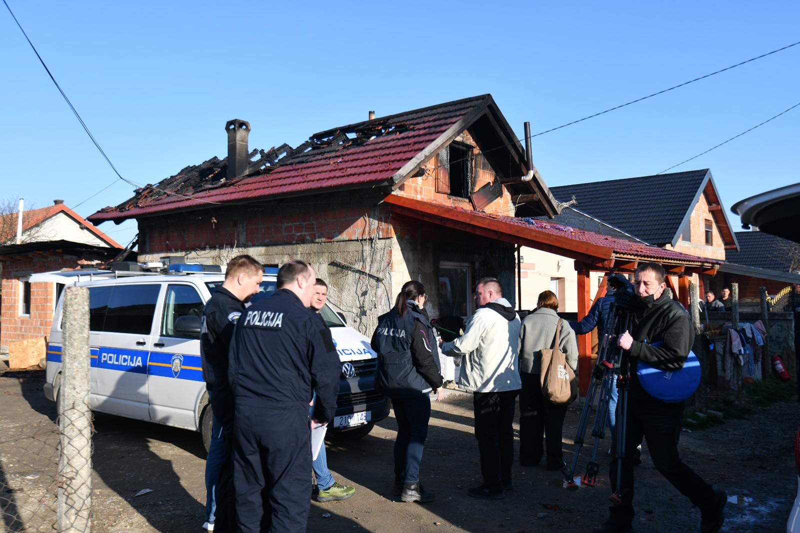 Troje djece poginulo u požaru u Kuršancu, žena i jedno dijete su u bolnici Troje djece poginulo u požaru u Kuršancu, žena i jedno dijete su u bolnici