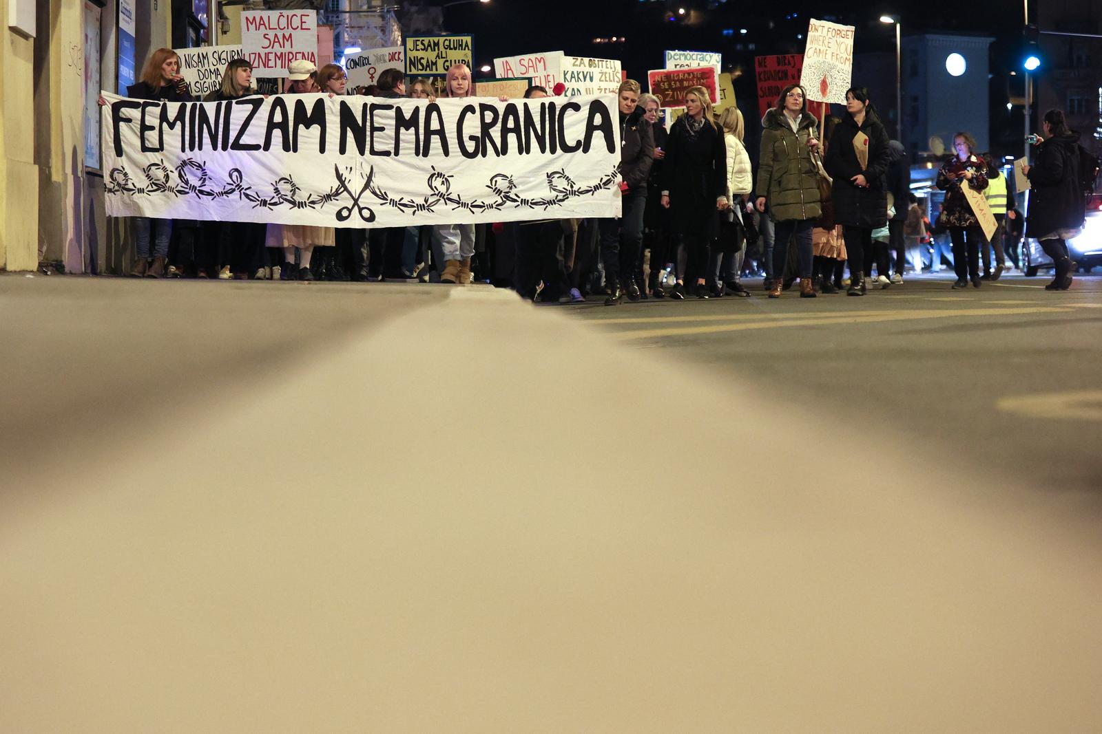 U Rijeci održan Noćni marž povodom Međunarodnog dana žena U Rijeci održan Noćni marž povodom Međunarodnog dana žena