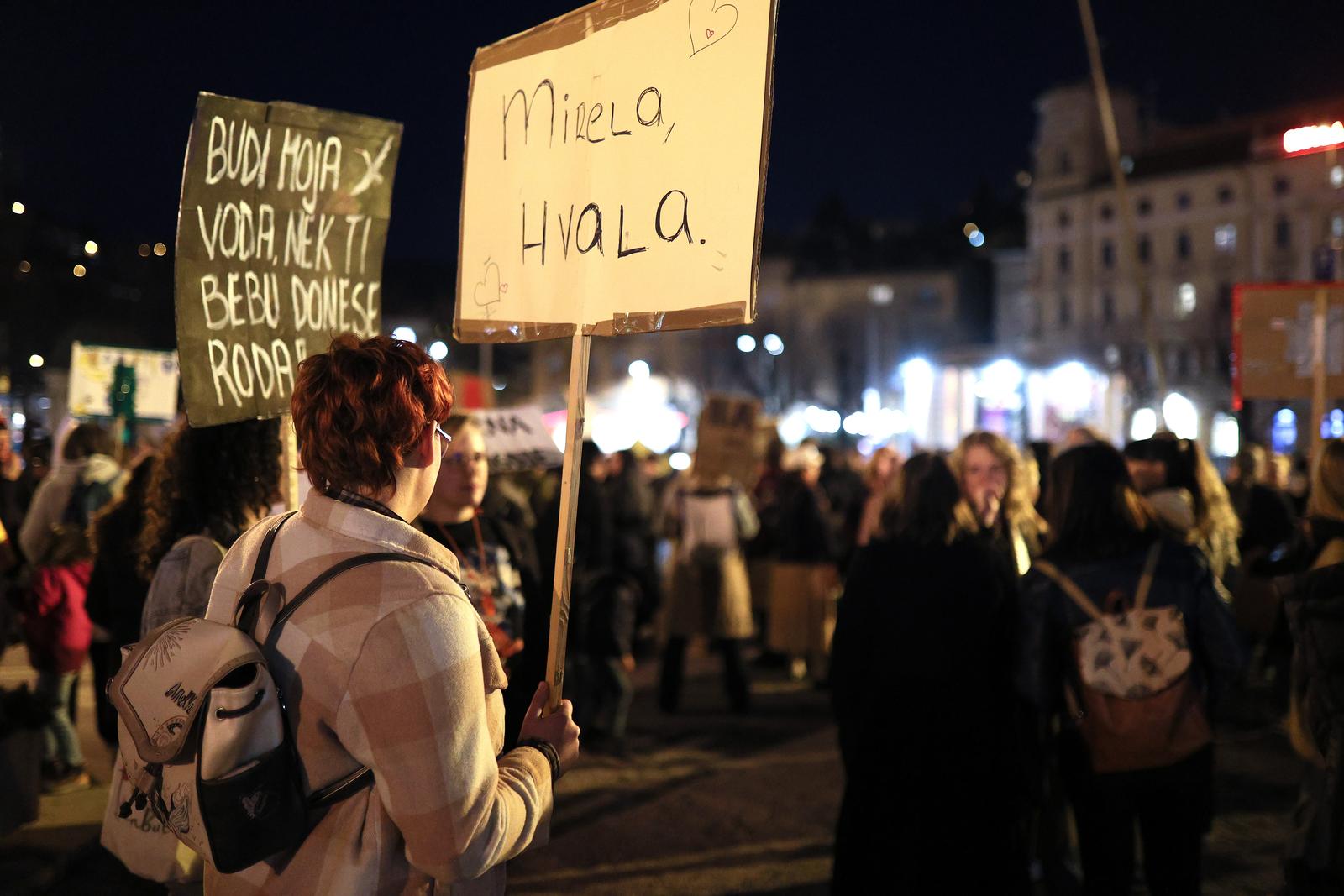 U Rijeci održan Noćni marž povodom Međunarodnog dana žena U Rijeci održan Noćni marž povodom Međunarodnog dana žena