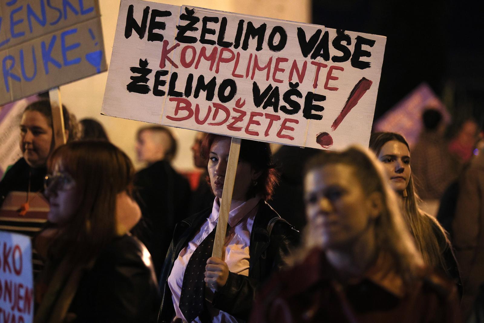U Rijeci održan Noćni marž povodom Međunarodnog dana žena U Rijeci održan Noćni marž povodom Međunarodnog dana žena