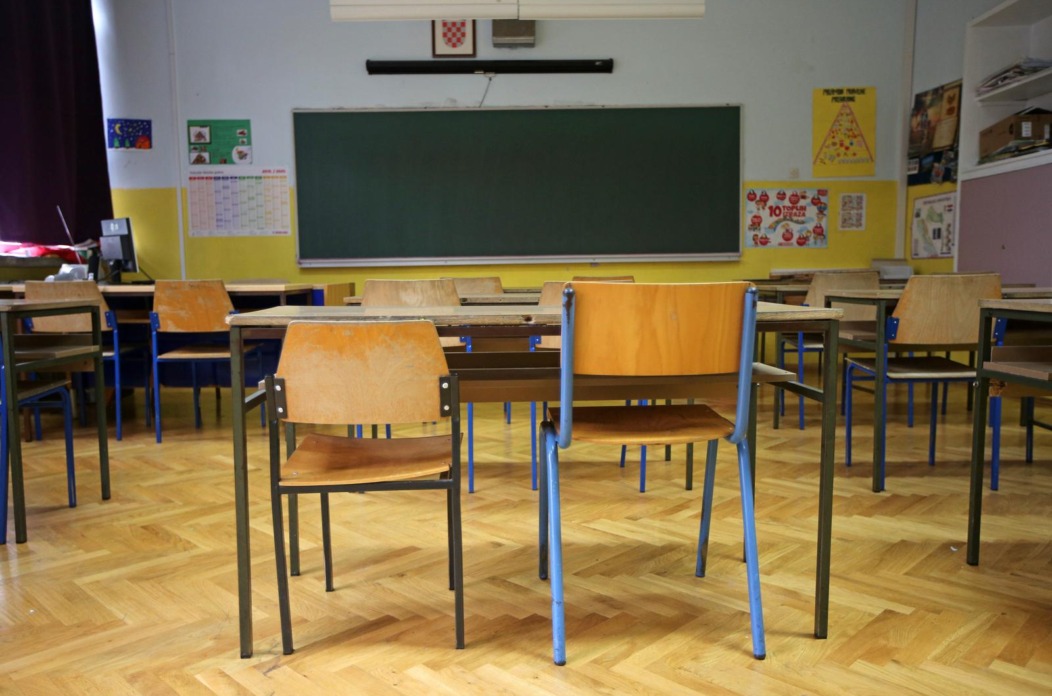 Sutra jednodnevni štrajk u školama i na fakultetima (arhiva) Sutra jednodnevni štrajk u školama i na fakultetima (arhiva)