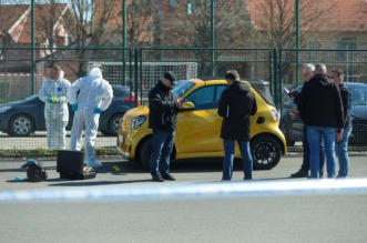Zagreb: Policijski očevid u Dubravi gdje je jutros došlo do pucnjave Zagreb: Policijski očevid u Dubravi gdje je jutros došlo do pucnjave