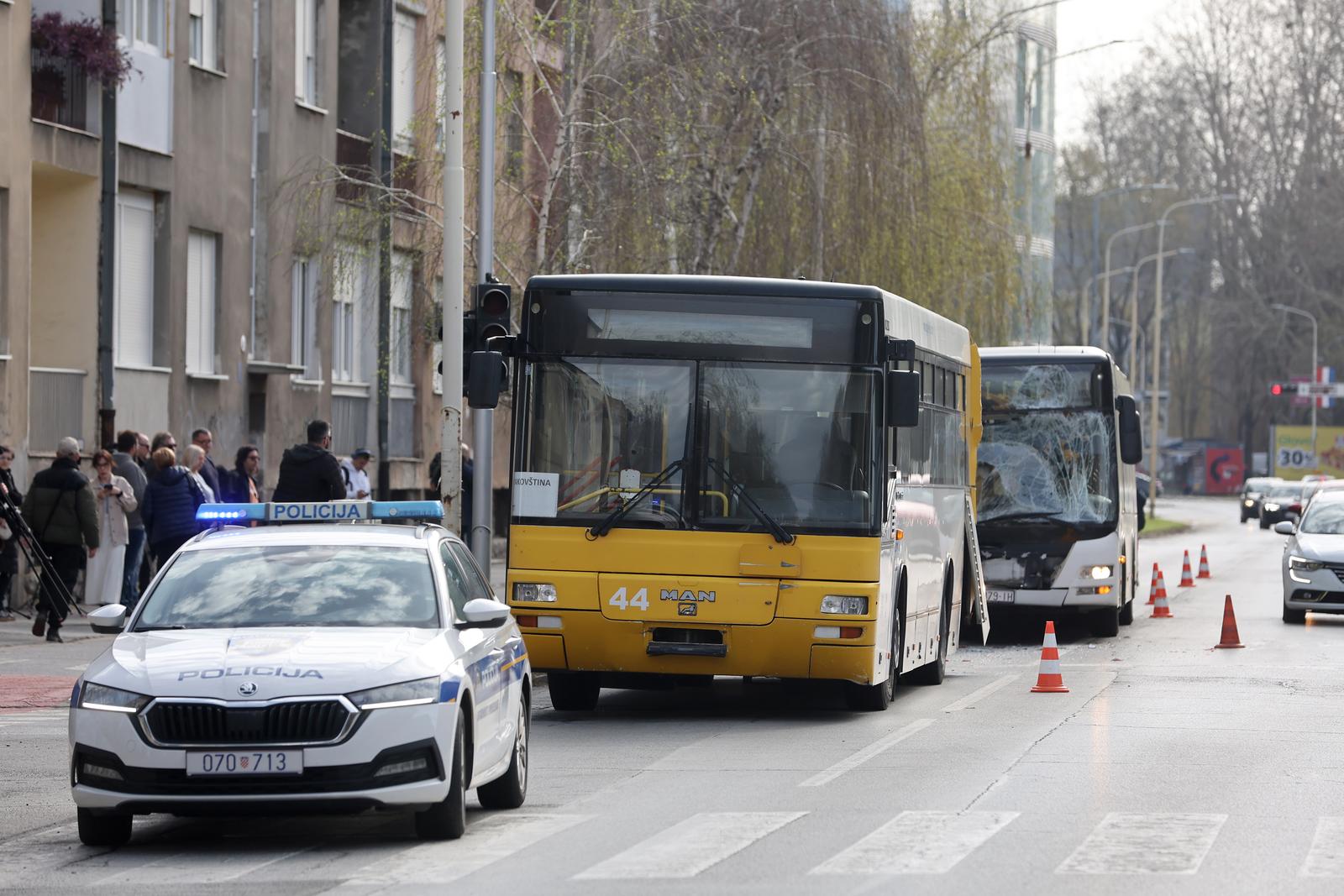 Sudarila se dva autobusa u Osijeku, ozlijeđeno najmanje 15 ljudi