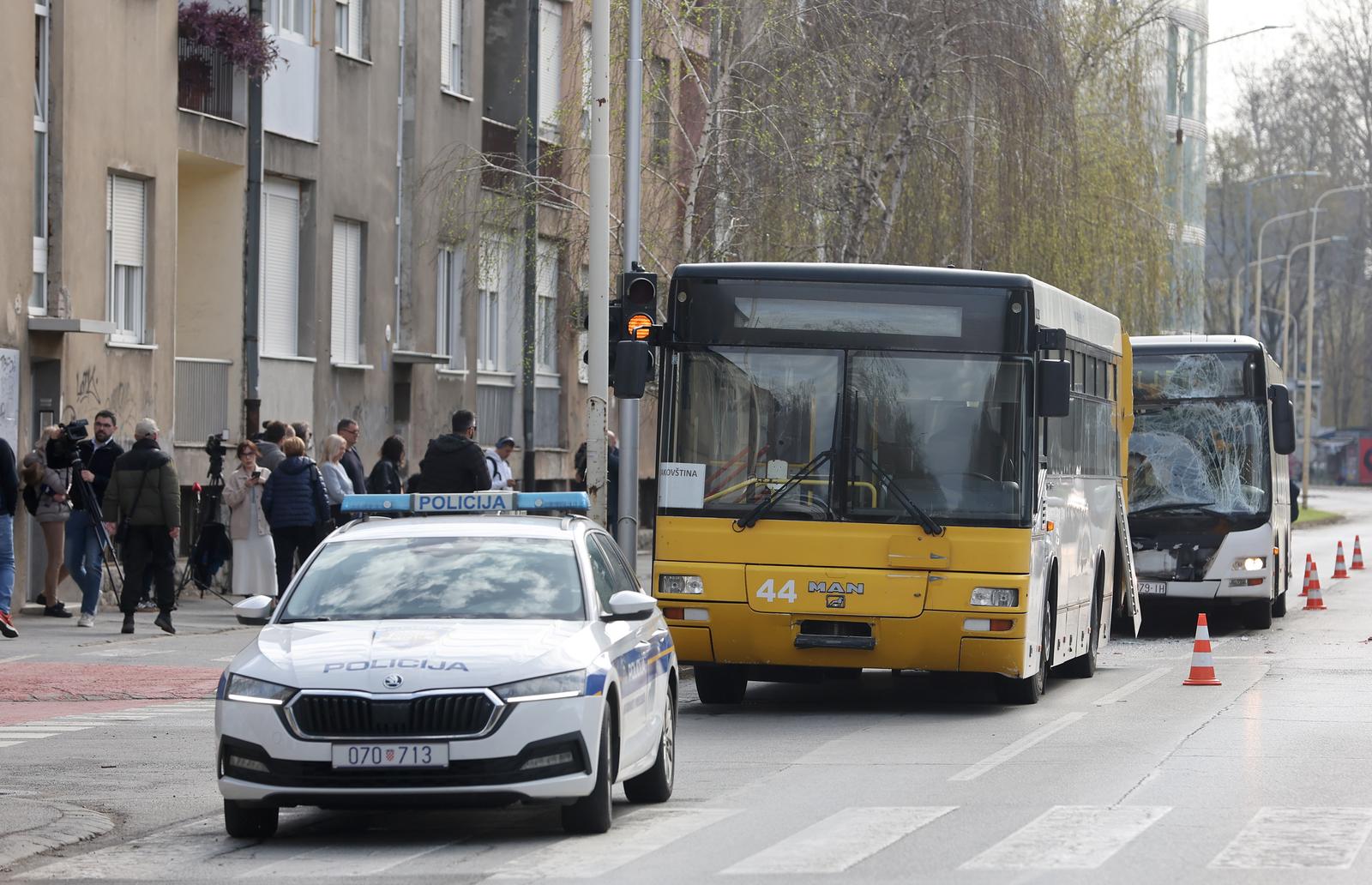 Sudarila se dva autobusa u Osijeku, ozlijeđeno najmanje 15 ljudi