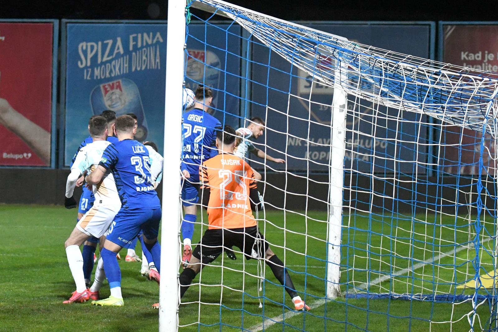Koprivnica: Slaven i Rijeka sastali se u 27. kolu SuperSport HNL-a Koprivnica: Slaven i Rijeka sastali se u 27. kolu SuperSport HNL-a