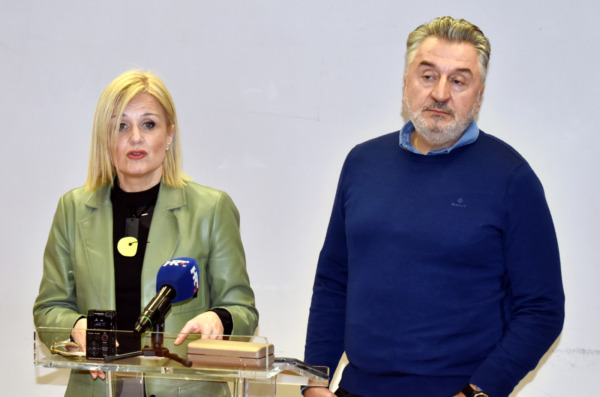 Press Rinčić i Popović Izvrsnost ili stagnaciju, Kako pokrenuti PGŽ- i Rijeku Press Rinčić i Popović Izvrsnost ili stagnaciju, Kako pokrenuti PGŽ- i Rijeku