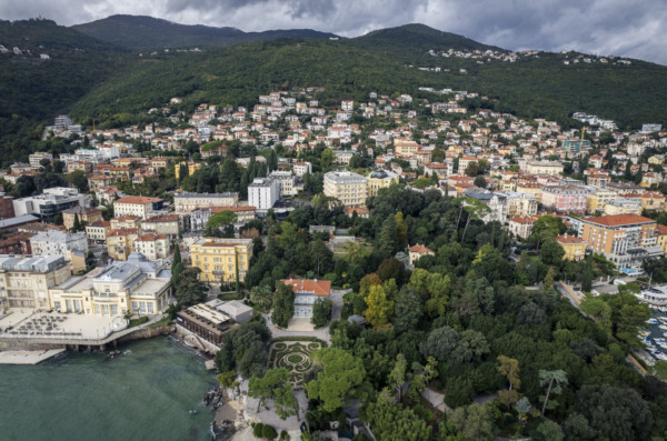 opatija DRON GRAD