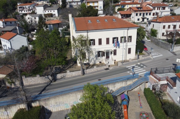 KOSTRENA DRON