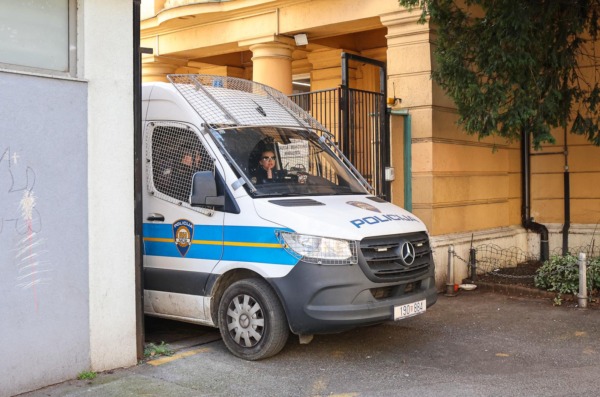 Zagreb: Policija odvodi Gorana Krunića i ostale iz  USKOK-a