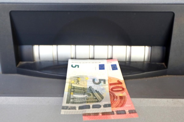 Od 16. siječnja opet plaćanje naknade na bankomatima drugih banaka