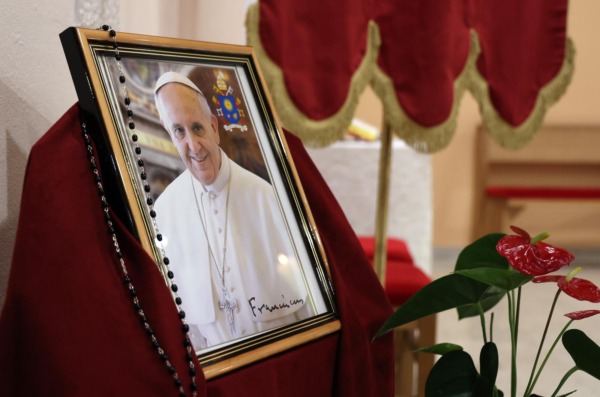 ibenik: Povodom smrti Papa Franje u crkvi sv Jeronima otvorena knjiga su?uti ibenik: Povodom smrti Papa Franje u crkvi sv Jeronima otvorena knjiga su?uti