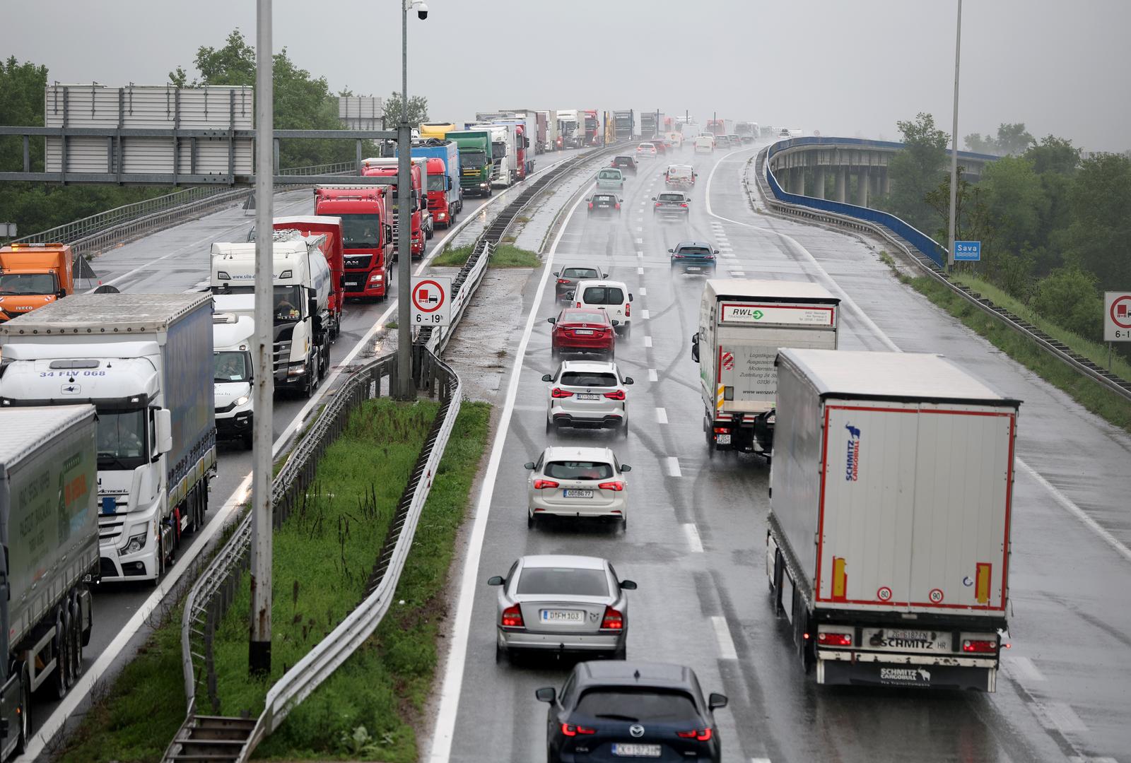 Dvije osobe poginule u prometnoj nesreći na zagrebačkoj obilaznici Dvije osobe poginule u prometnoj nesreći na zagrebačkoj obilaznici