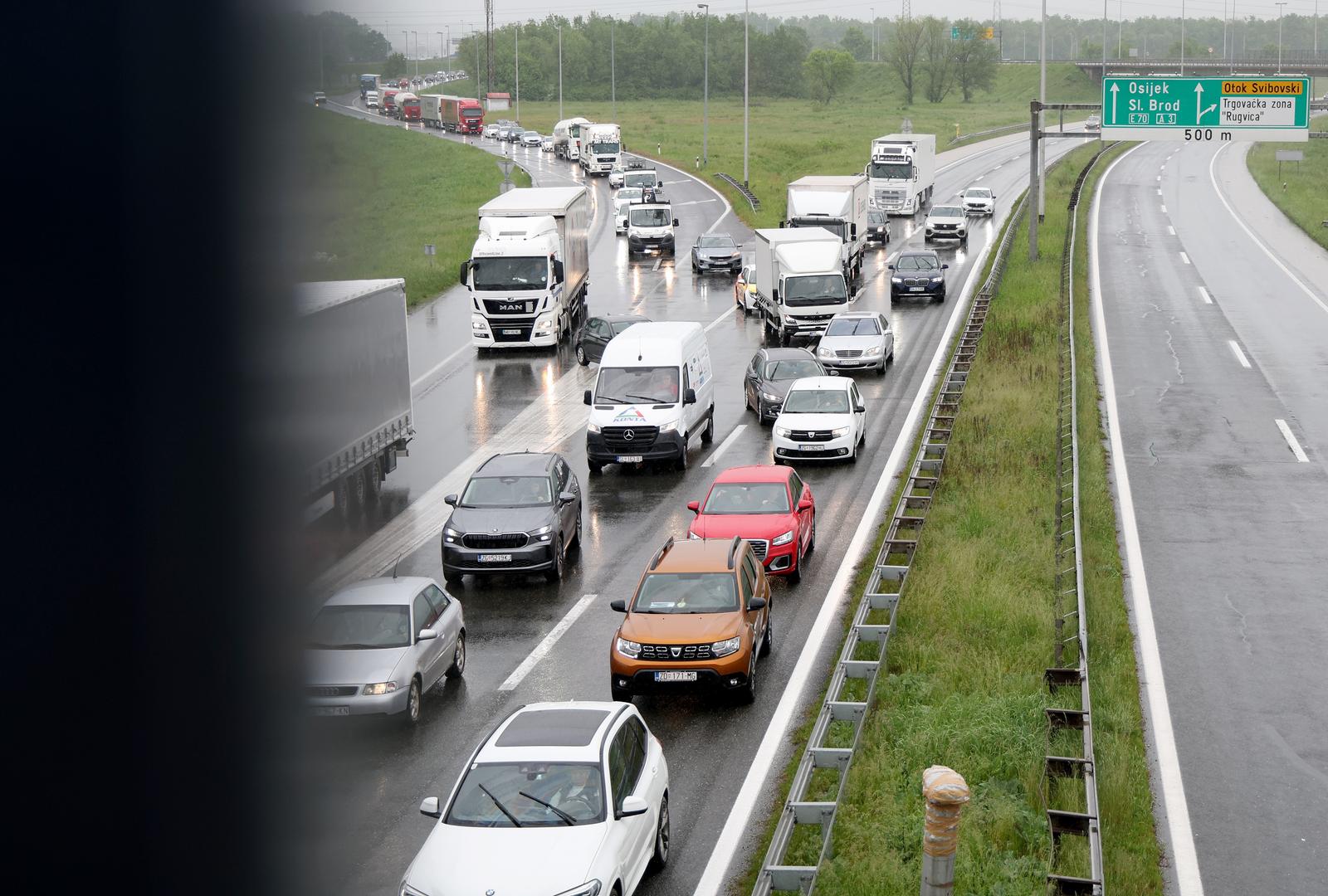 Dvije osobe poginule u prometnoj nesreći na zagrebačkoj obilaznici Dvije osobe poginule u prometnoj nesreći na zagrebačkoj obilaznici