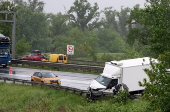 Dvije osobe poginule u prometnoj nesreći na zagrebačkoj obilaznici Dvije osobe poginule u prometnoj nesreći na zagrebačkoj obilaznici