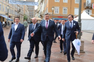Rijeka: Premijer Plenković došao podržati kandidate HDZ-a Rijeka: Premijer Plenković došao podržati kandidate HDZ-a