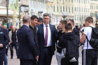 Rijeka: Premijer Plenković došao podržati kandidate HDZ-a. Rijeka: Premijer Plenković došao podržati kandidate HDZ-a.