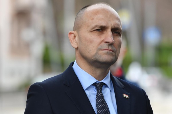 Knin: Polaganje vijenaca uo?i 35. obljetnice HDZ-a grada Knina