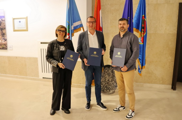 Potpis-dodatka-Kolektivnog-ugovora-za-vrtice