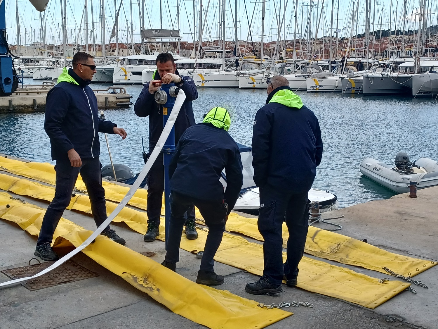 Vježba u ACI marini Vodice (2) Vježba u ACI marini Vodice (2)