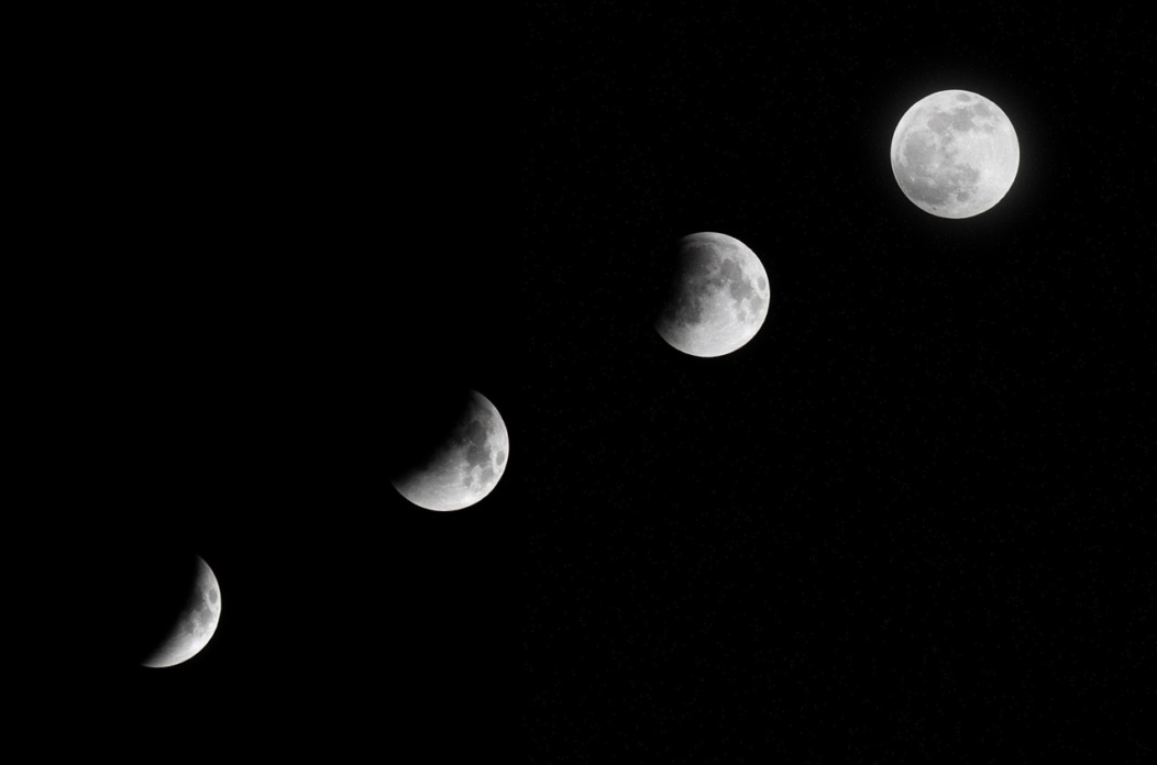 moon-8006703_1280 moon-8006703_1280