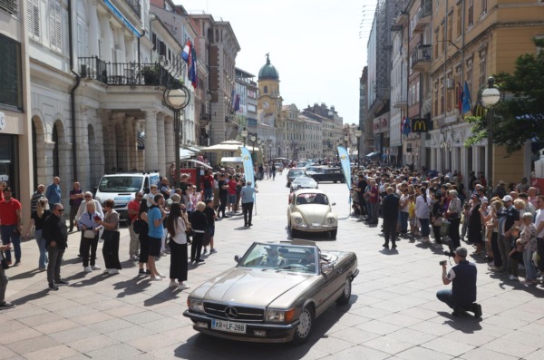 Oldtimer Rijeka Rally i ove godine startao s Korza