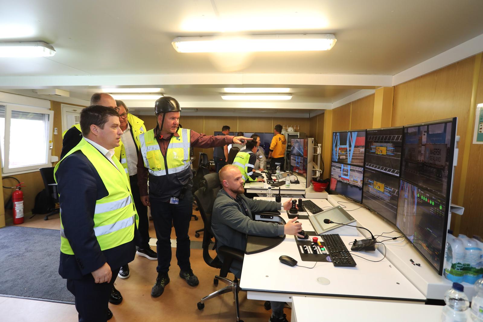 Rijeka: Oleg Butković i Denis Vukorepa u obilasku Rijeka Gatewaya Rijeka: Oleg Butković i Denis Vukorepa u obilasku Rijeka Gatewaya