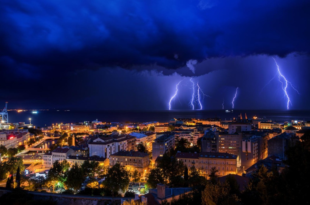 Munje nad Kvarnerom Munje nad Kvarnerom