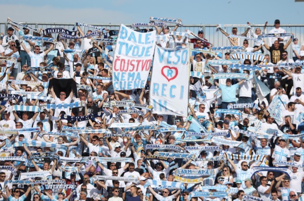 Rijeka: Navijači na susretu Rijeka – Slaven Belupo