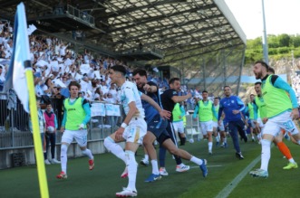 Rijeka zabija prvi gol u susretu s Belupom, slavlje na terenu Rijeka zabija prvi gol u susretu s Belupom, slavlje na terenu
