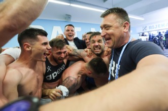 Igrači Rijeke slave osvajanje prvenstva Hrvatske Igrači Rijeke slave osvajanje prvenstva Hrvatske