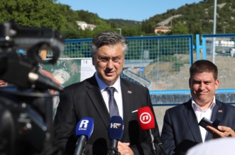 Rijeka: Premijer Plenković i ministar Butković obišli novi vijadukt na čvoru Orehovica Rijeka: Premijer Plenković i ministar Butković obišli novi vijadukt na čvoru Orehovica