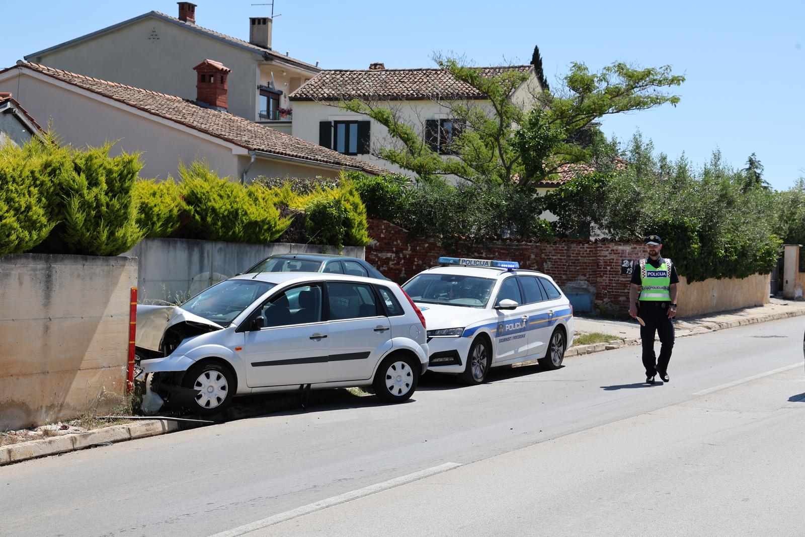 Pula: Prometna nesreća u Medulinskoj ulici Pula: Prometna nesreća u Medulinskoj ulici