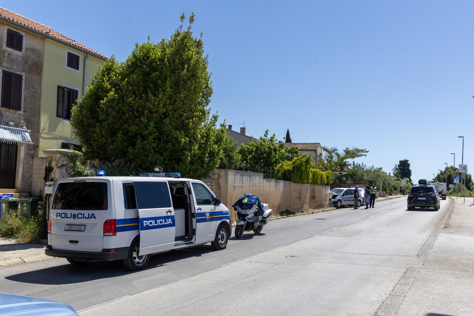 Pula: Prometna nesreća u Medulinskoj ulici Pula: Prometna nesreća u Medulinskoj ulici