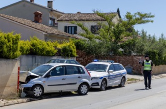 Pula: Prometna nesreća u Medulinskoj ulici Pula: Prometna nesreća u Medulinskoj ulici