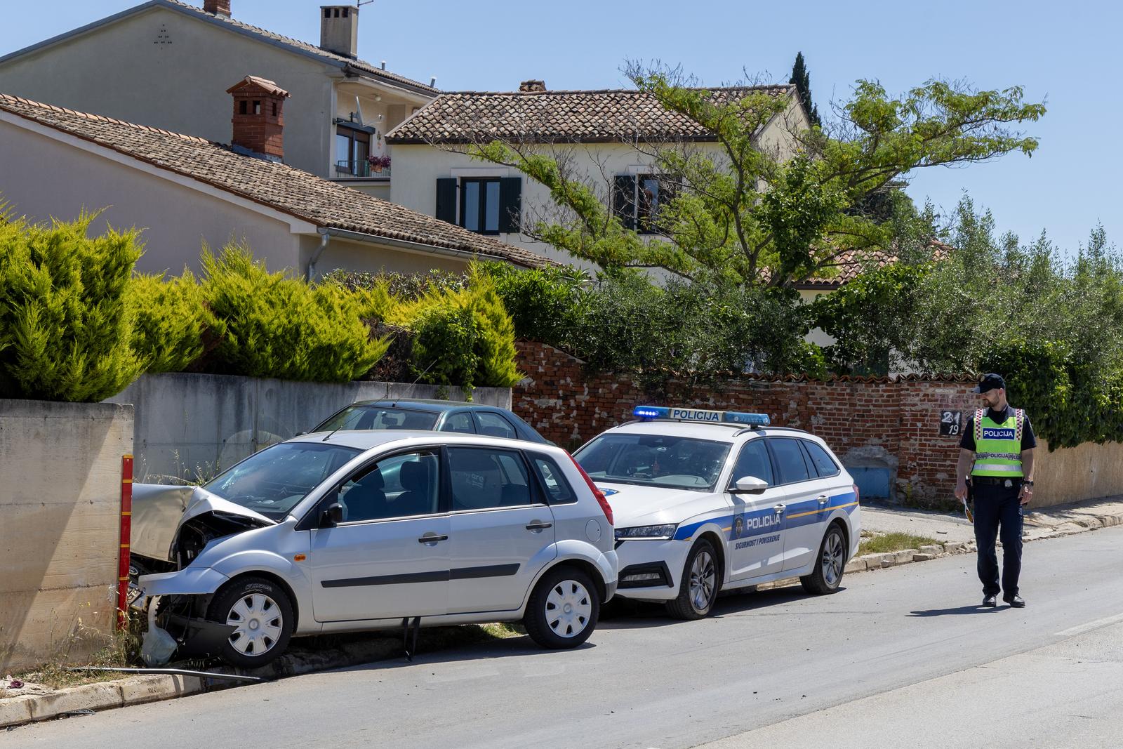 Pula: Prometna nesreća u Medulinskoj ulici Pula: Prometna nesreća u Medulinskoj ulici