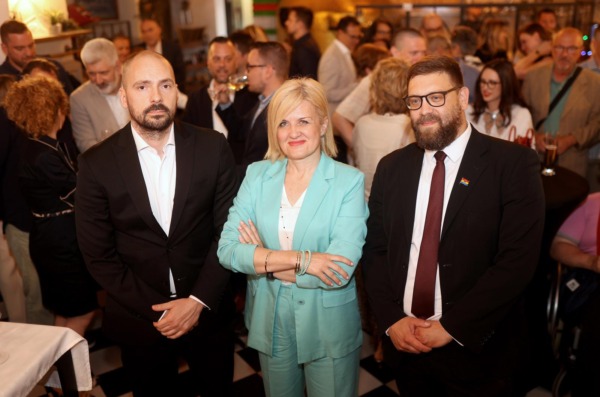 Rijeka: Doček izbornih rezultata u stožeru Ive Rinčić Rijeka: Doček izbornih rezultata u stožeru Ive Rinčić