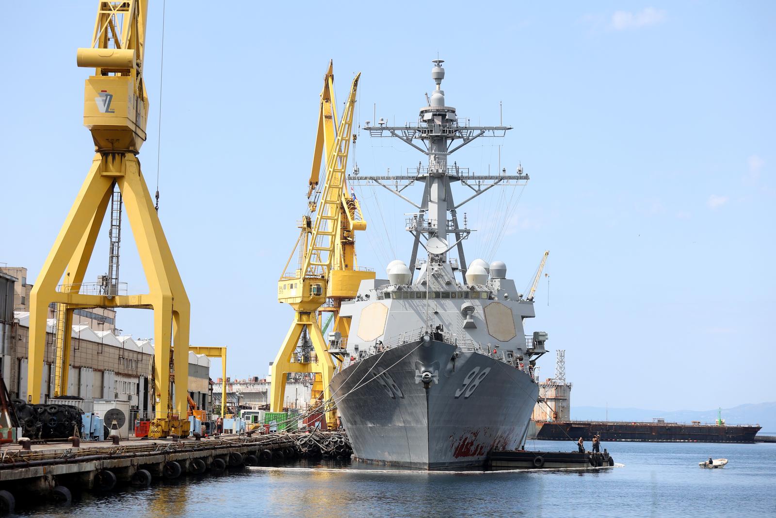 Rijeka: Posjet brodu Američke ratne mornarice USS Forrest Sherman u brodogradilištu Viktor Lenac Rijeka: Posjet brodu Američke ratne mornarice USS Forrest Sherman u brodogradilištu Viktor Lenac