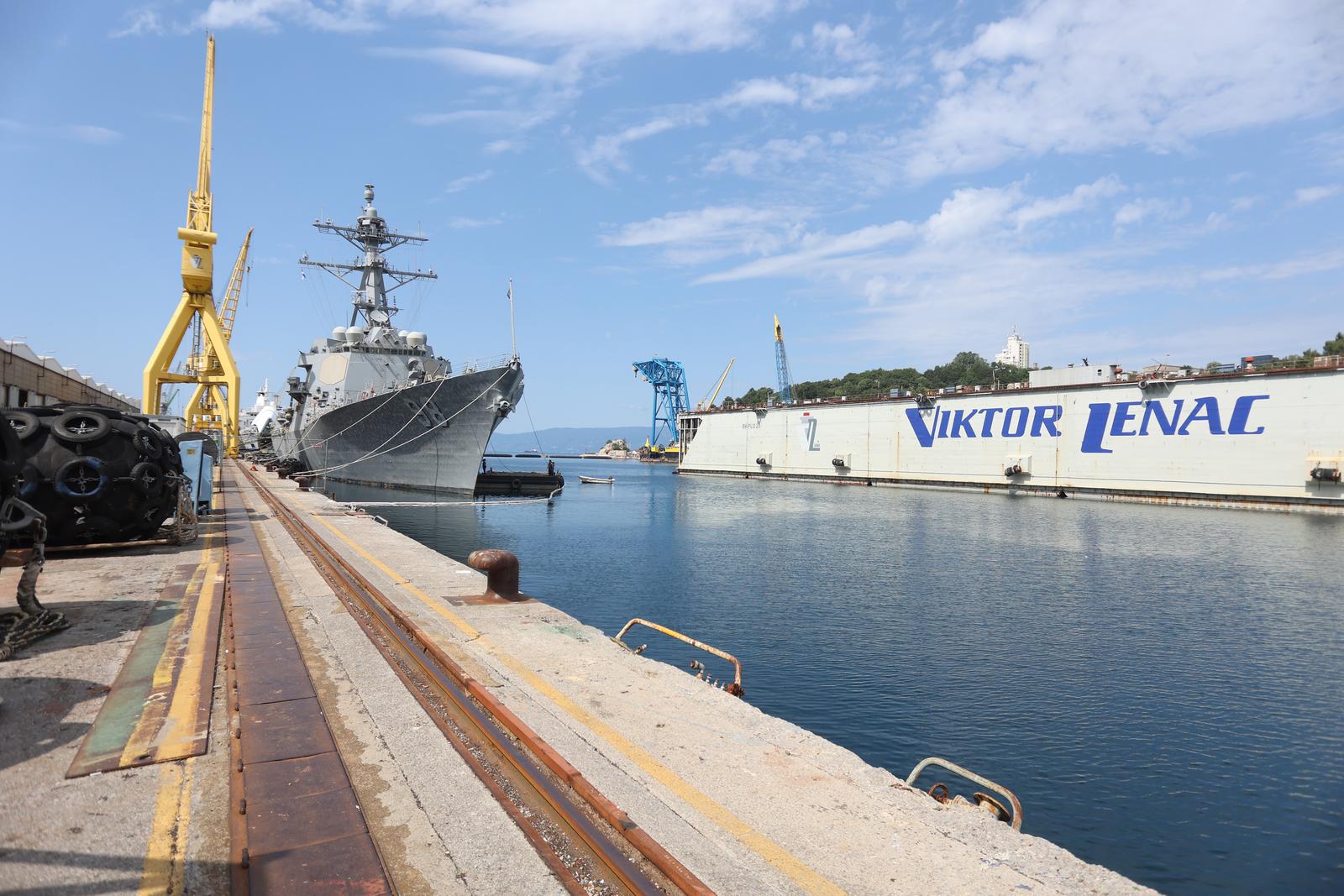 Rijeka: Posjet brodu Američke ratne mornarice USS Forrest Sherman u brodogradilištu Viktor Lenac Rijeka: Posjet brodu Američke ratne mornarice USS Forrest Sherman u brodogradilištu Viktor Lenac