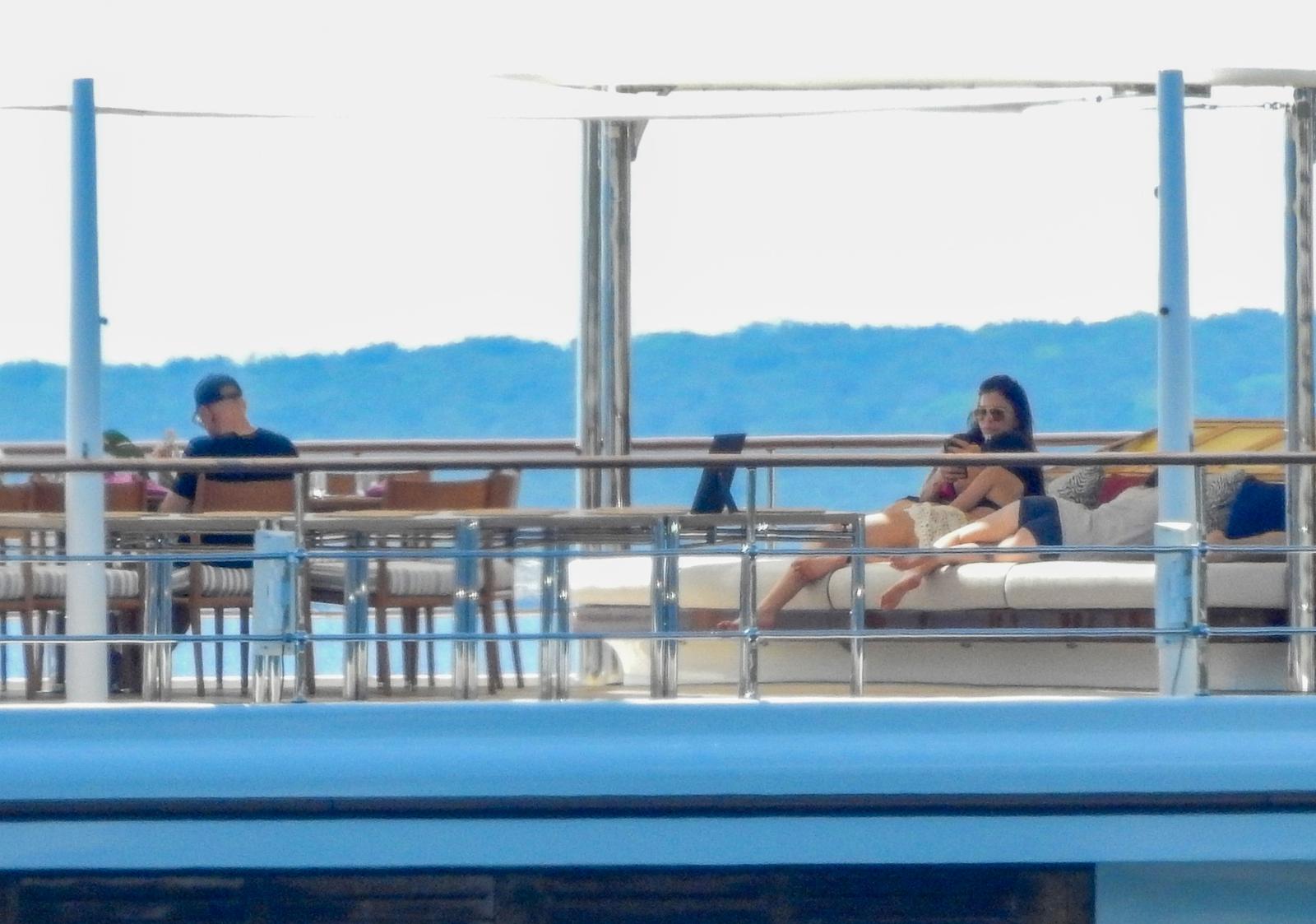 Jeff Bezos i Lauren Sanchez priredili raskošnu pjena-zabavu kod Cresa uoči vjenčanja u Veneciji